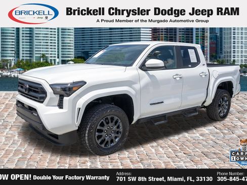 Used 2025 Toyota Tacoma SR5 AWD/4WD image 1
