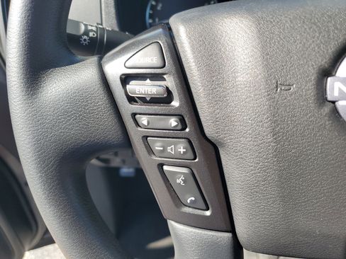 Certified 2023 Nissan Frontier SV w/ Midnight Edition Package image 17