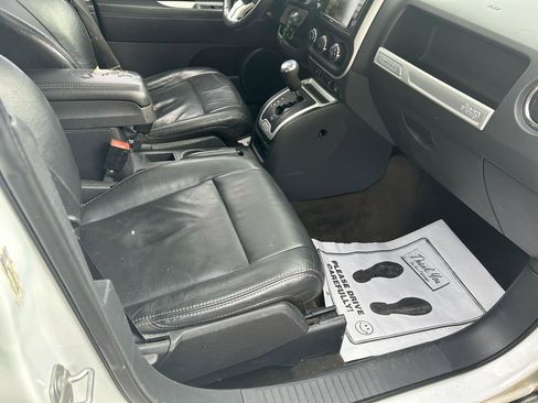 Used 2017 Jeep Compass High Altitude image 12