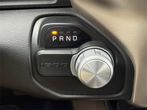 Used 2019 RAM 1500 Laramie image 31