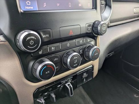 Used 2022 RAM 1500 Laramie w/ Trailer Tow Group AWD/4WD image 12