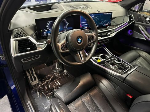 Used 2025 BMW X7 M60i AWD/4WD image 9