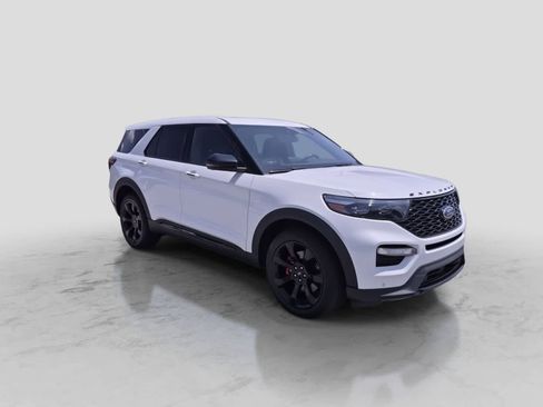 Used 2022 Ford Explorer ST w/ Equipment Group 401A AWD/4WD image 2