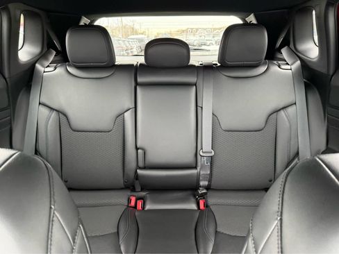 Used 2026 Jeep Compass Latitude image 26