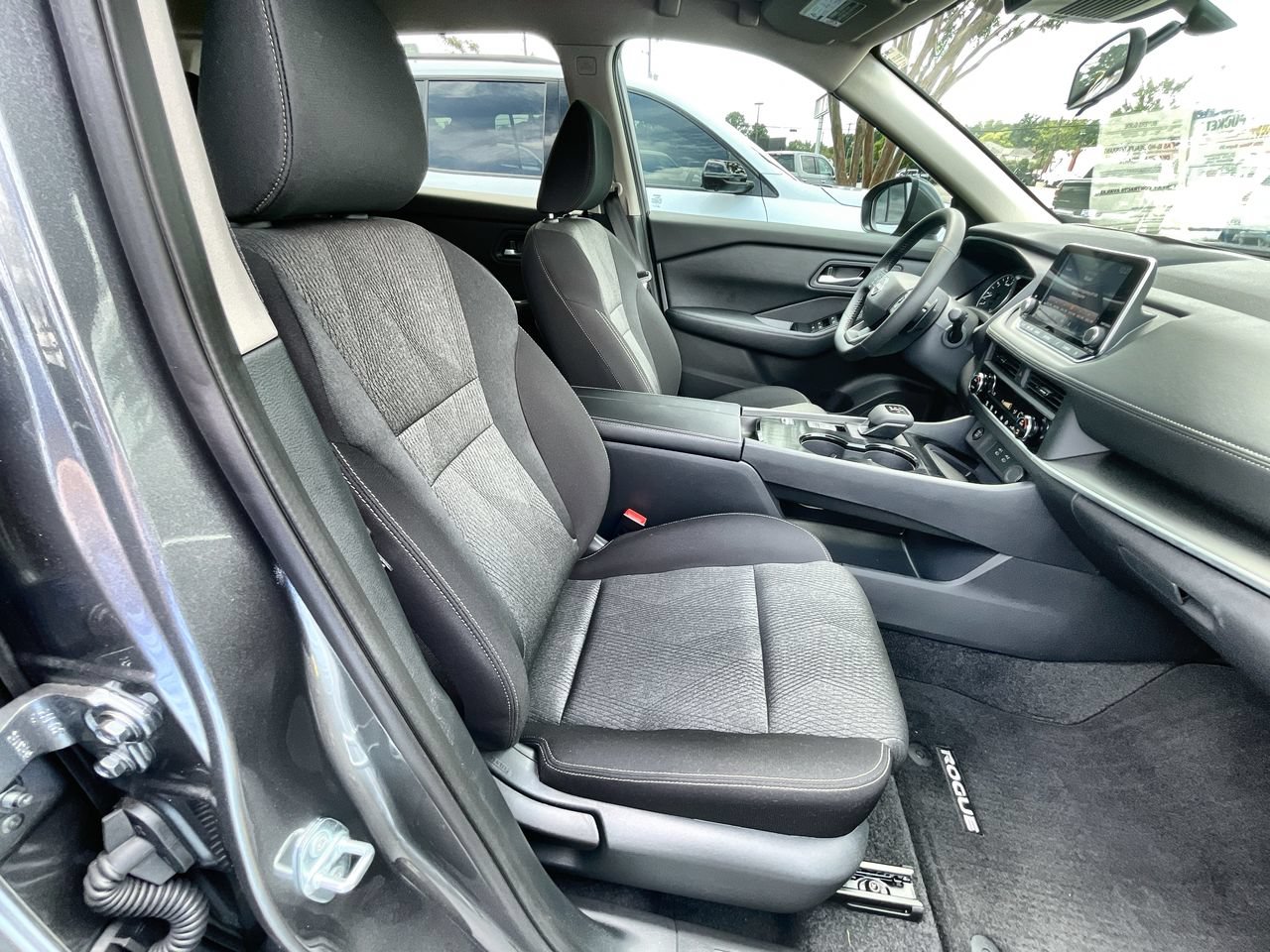 Used 2026 Nissan Rogue SV FWD image 26