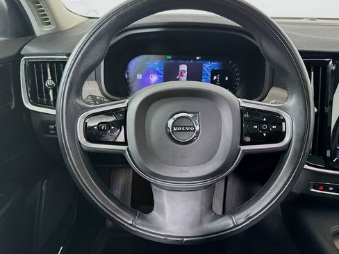 Used 2022 Volvo V90 B6 Cross Country w/ Advanced Package AWD/4WD image 18