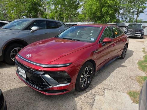 Used 2025 Hyundai Sonata SEL image 1