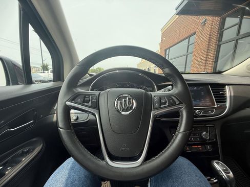 Used 2018 Buick Encore Preferred AWD/4WD image 19
