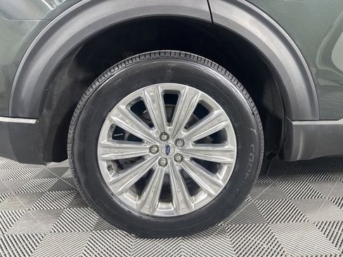 Used 2023 Ford Explorer Limited image 11