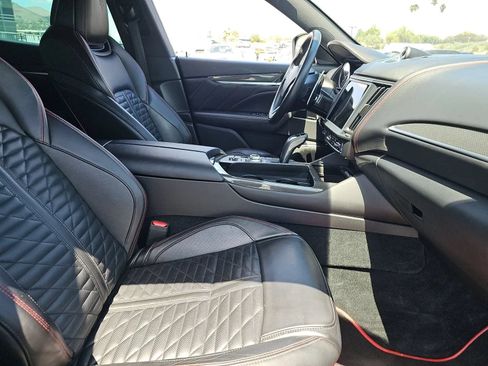 Used 2022 Maserati Levante Modena S AWD/4WD image 8