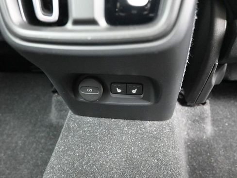 Used 2023 Volvo XC40 B4 Plus w/ Driver Assist Package FWD image 33