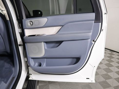 Used 2021 Lincoln Navigator L Black Label w/ Cargo Convenience Package image 28