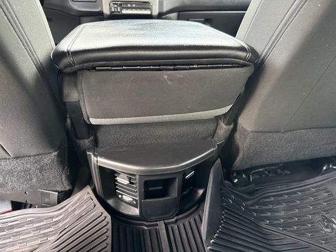 Used 2022 RAM 3500 Big Horn AWD/4WD image 24