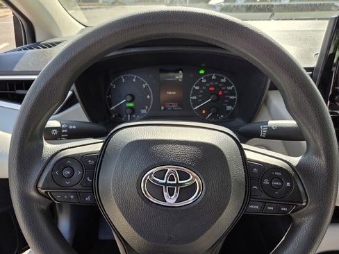 Certified 2024 Toyota Corolla LE w/ LE Convenience Package image 22