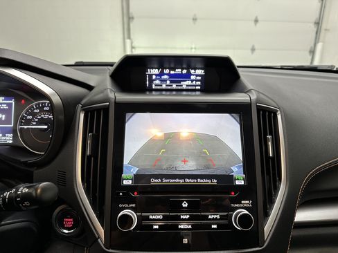 Used 2020 Subaru Crosstrek 2.0i Limited w/ Moonroof Package w/Navigation AWD/4WD image 33
