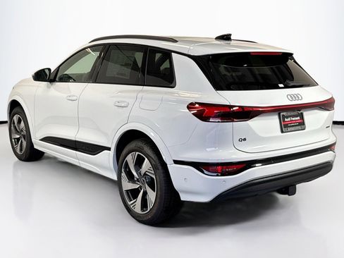 New 2025 Audi Q6 e-tron Premium Plus image 7