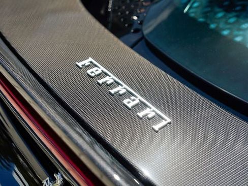 Used 2022 Ferrari SF90 Spider image 51