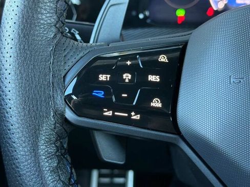 Used 2025 Volkswagen Golf R Black Edition AWD/4WD image 28