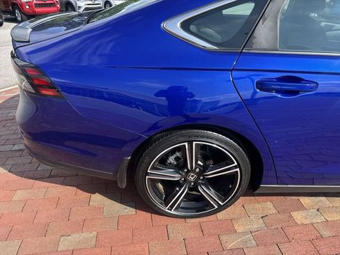 Used 2023 Honda Accord Sport image 14