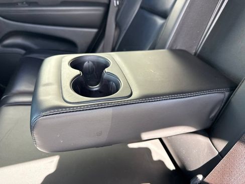 Used 2022 Jeep Grand Cherokee Limited RWD image 14