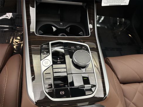New 2026 BMW X5 xDrive50e w/ Climate Comfort Package image 23