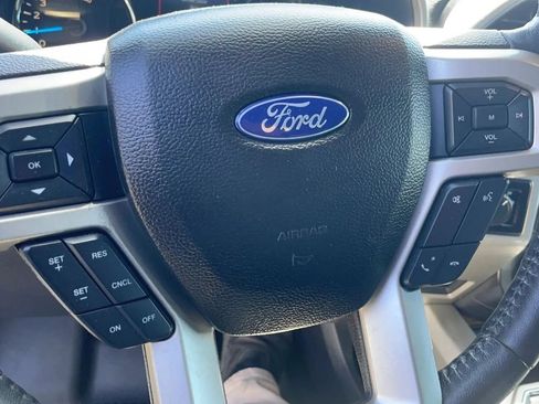 Used 2017 Ford F150 Lariat AWD/4WD image 19