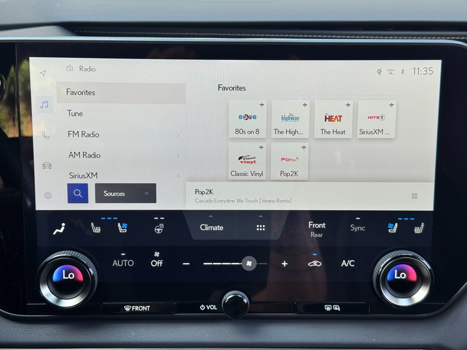 Used 2023 Lexus RX 350 Premium w/ Cold Area Package FWD image 27
