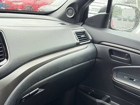 Used 2025 Honda Ridgeline TrailSport image 21