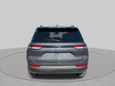 New 2026 Jeep Grand Cherokee Limited w/ Limited Altitude Package AWD/4WD image 5