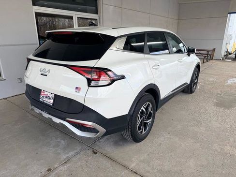 Used 2023 Kia Sportage LX AWD/4WD image 7