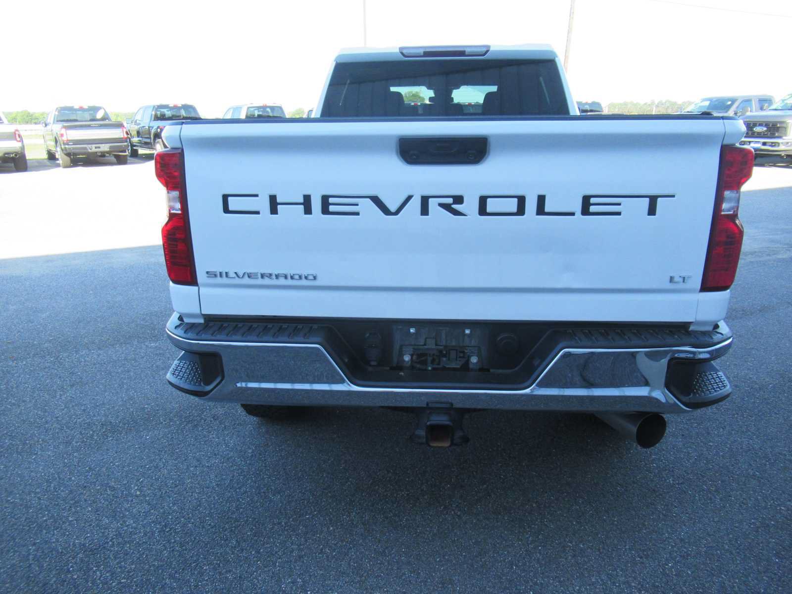 Used 2025 Chevrolet Silverado 2500 LT AWD/4WD image 6