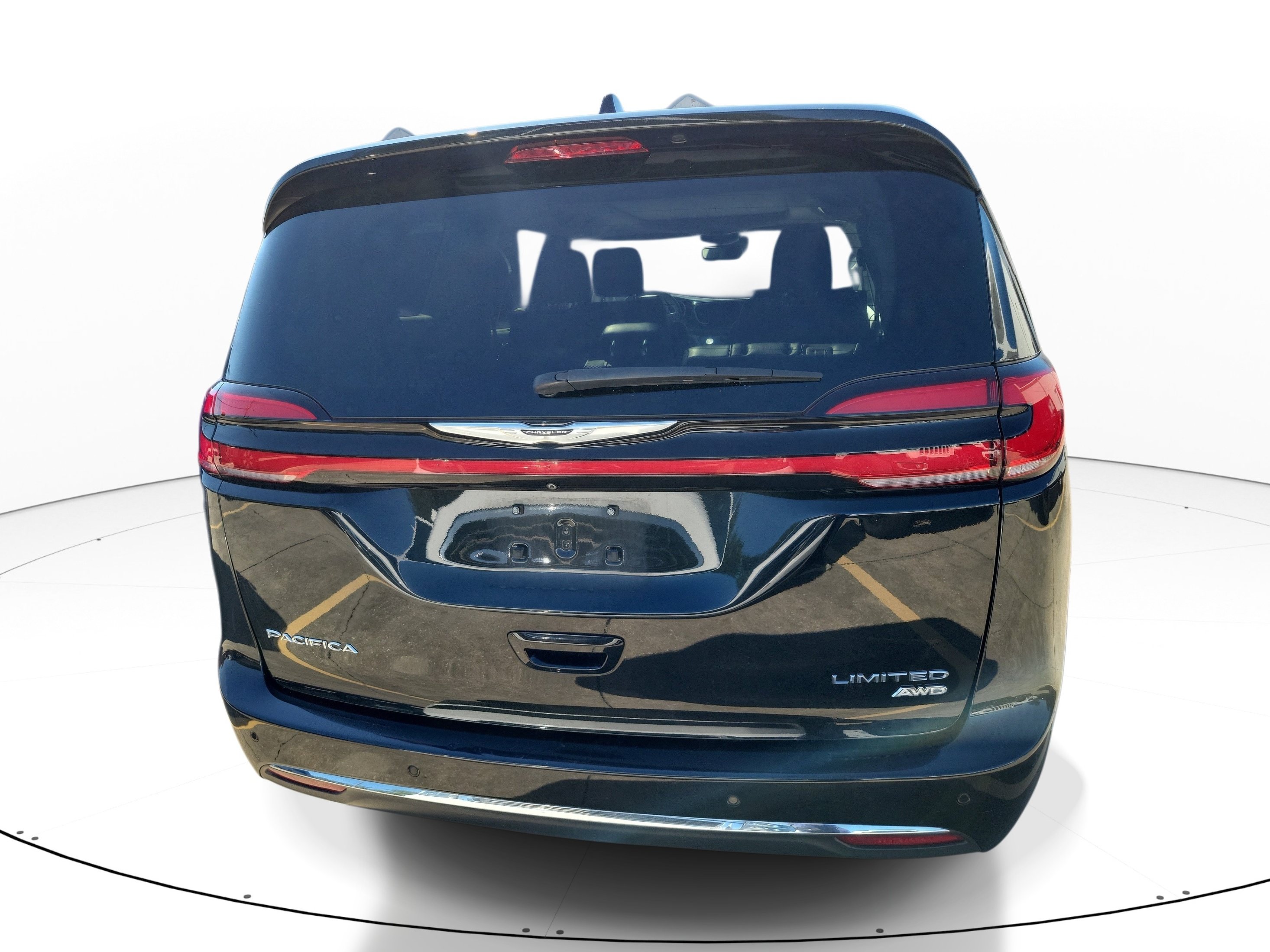 Used 2021 Chrysler Pacifica Limited w/ Premium & Safety Sphere Group AWD/4WD image 8