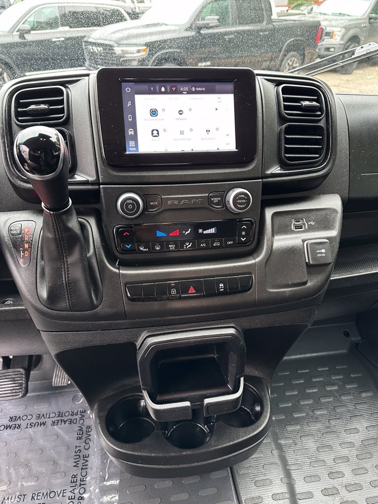 Used 2024 RAM ProMaster 2500 w/ Convenience Group FWD image 14