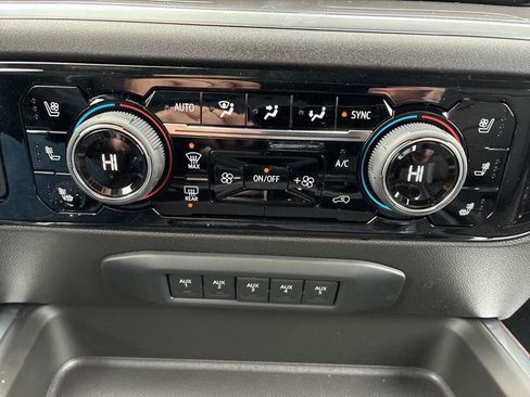 New 2026 Chevrolet Silverado 3500 High Country w/ High Country Premium Package image 14