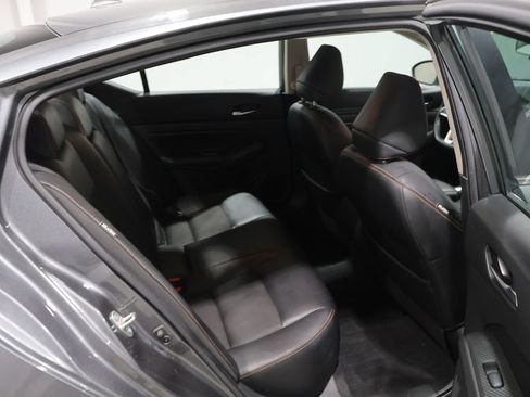 Used 2021 Nissan Altima 2.5 SR w/ SR Premium Package AWD/4WD image 20