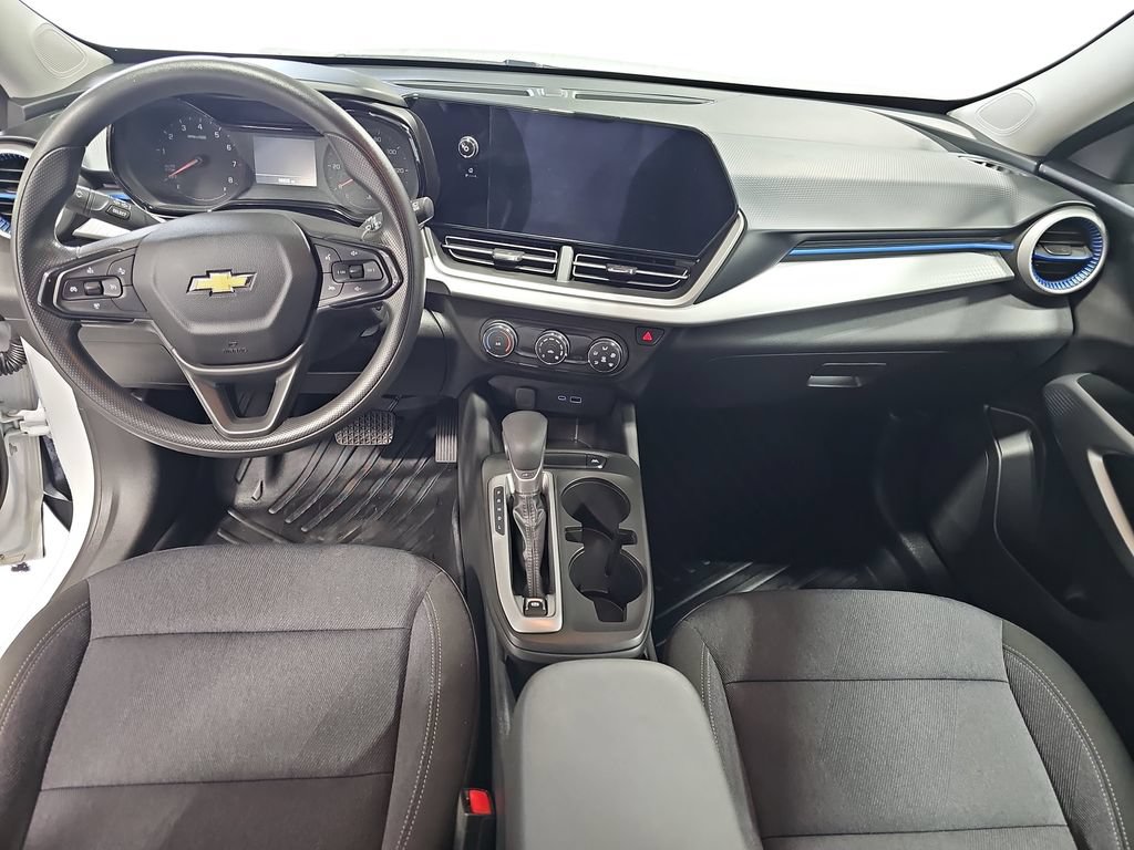 Used 2024 Chevrolet Trax LS FWD image 9