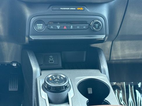 Used 2025 Ford Bronco Sport Outer Banks AWD/4WD image 21