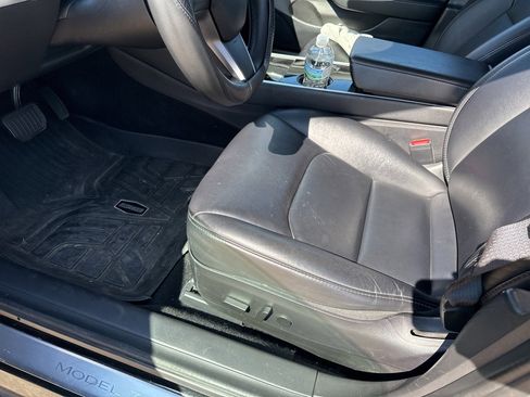 Used 2020 Tesla Model 3 Standard Range Plus image 7