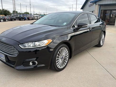Used 2016 Ford Fusion Titanium FWD image 4