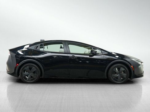 Used 2026 Toyota Prius Plug-In Hybrid FWD image 6