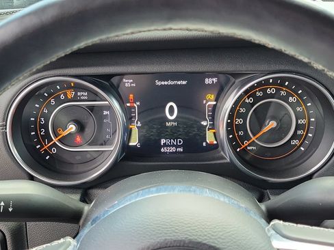 Used 2020 Jeep Gladiator Overland AWD/4WD image 28