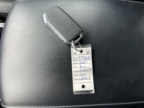 Used 2021 Kia Telluride EX w/ EX Premium Package FWD image 20