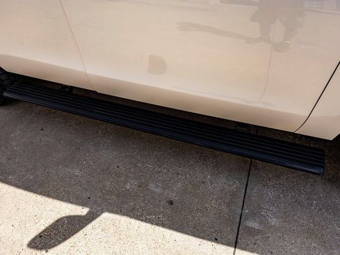 Used 2019 Ford Expedition Limited w/ Equipment Group 303A RWD image 12