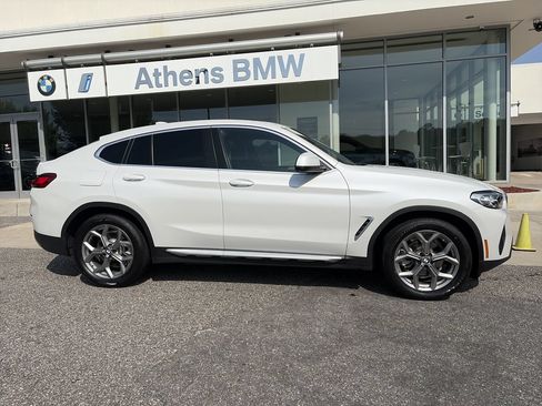 Used 2025 BMW X4 xDrive30i AWD/4WD image 9