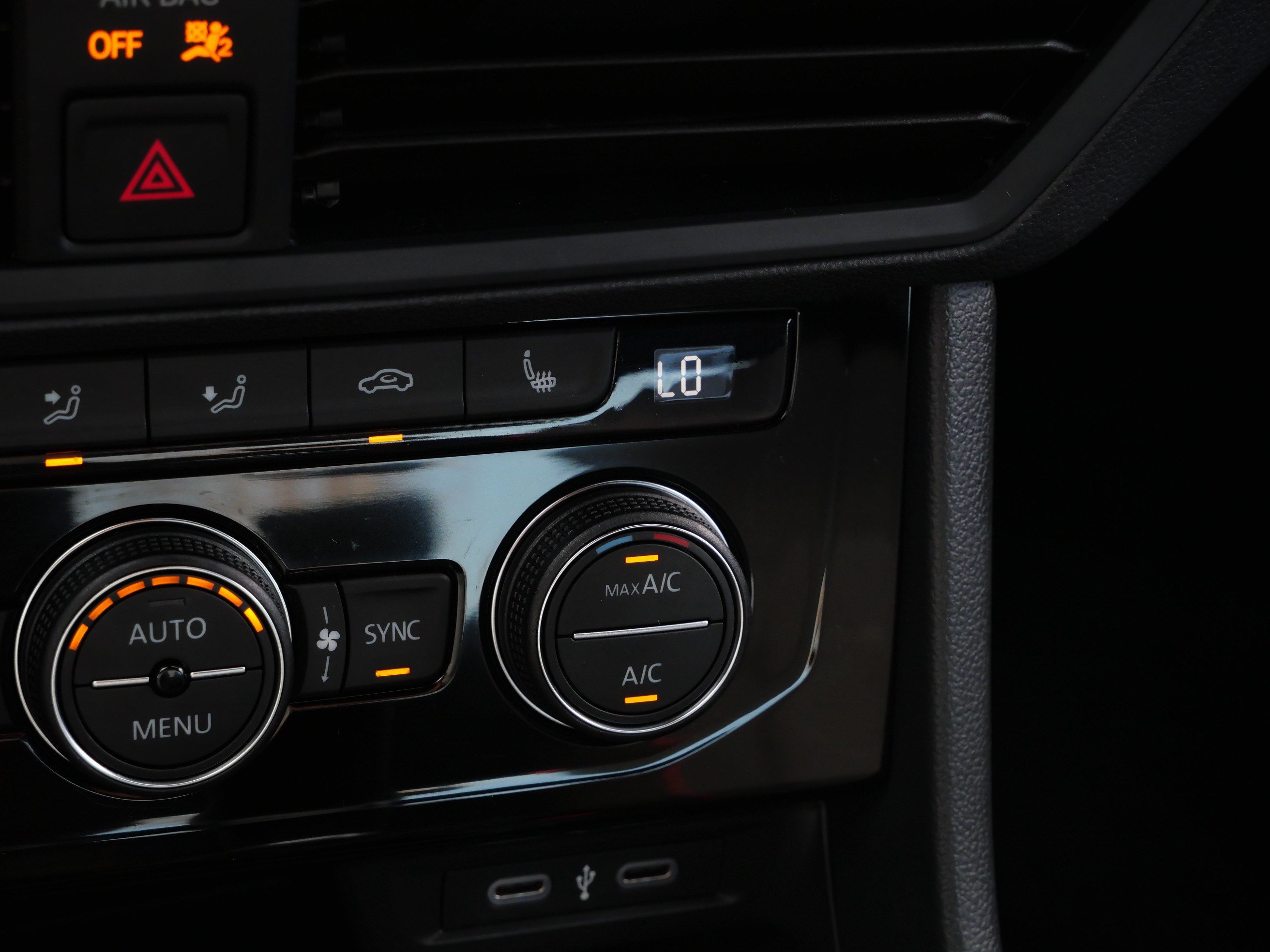 Certified 2024 Volkswagen Jetta GLI 40th Anniversary Edition FWD image 28