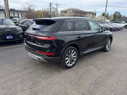 Used 2022 Lincoln Corsair AWD w/ Premium Package image 10