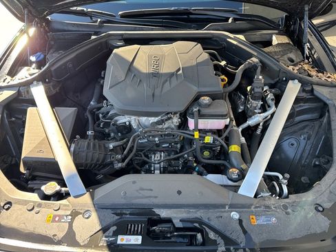 Used 2025 Genesis G70 2.5T w/ Sport Prestige Package image 21