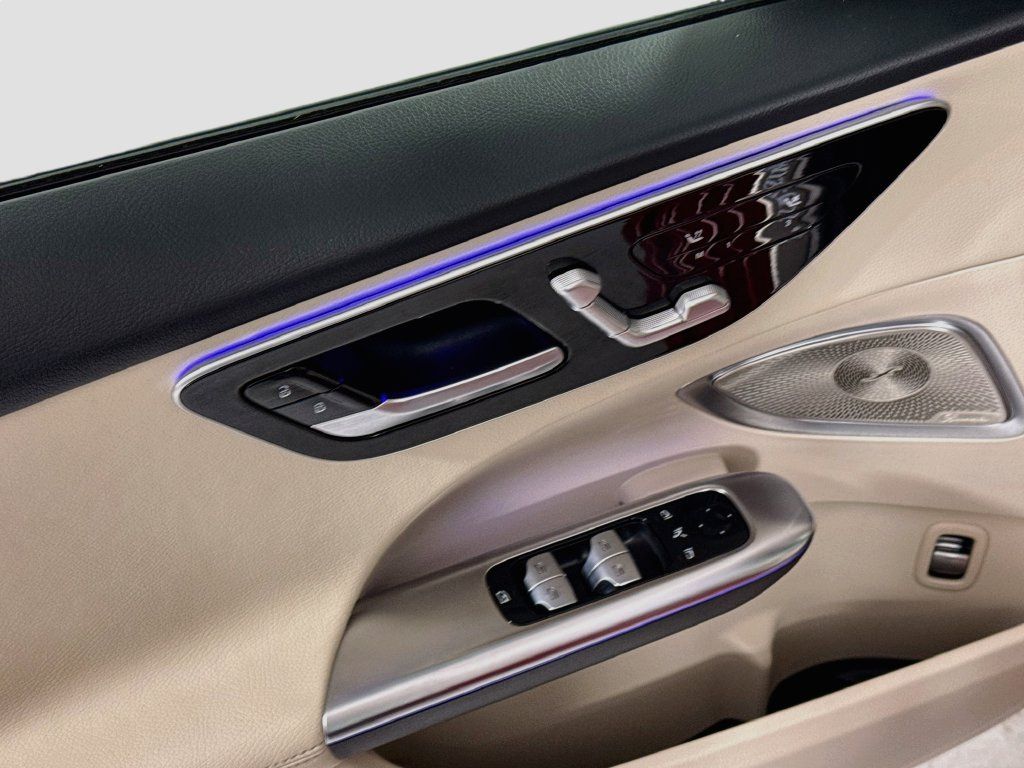 Certified 2025 Mercedes-Benz C 300 Sedan image 23