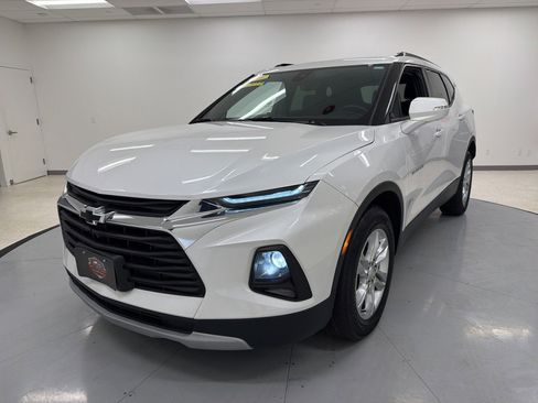 Used 2020 Chevrolet Blazer LT w/ Sound & Technology Package image 3