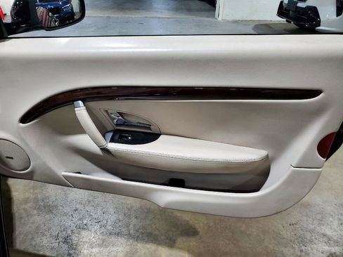 Used 2011 Maserati GranTurismo Convertible image 17